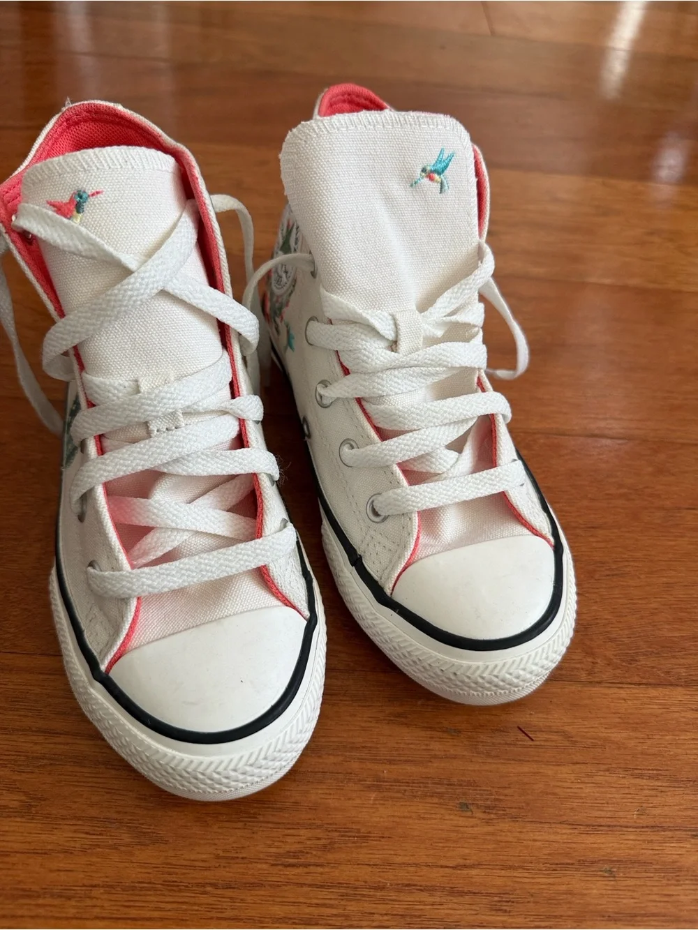 Converse white cushioned comfort
